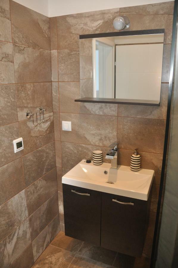 Anna Apartment มารีนา ภายนอก รูปภาพ